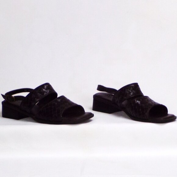 COUP D'ETAT LTD size 6.5M brown low-heel sandals woven-strap leather uppers - Picture 5 of 16